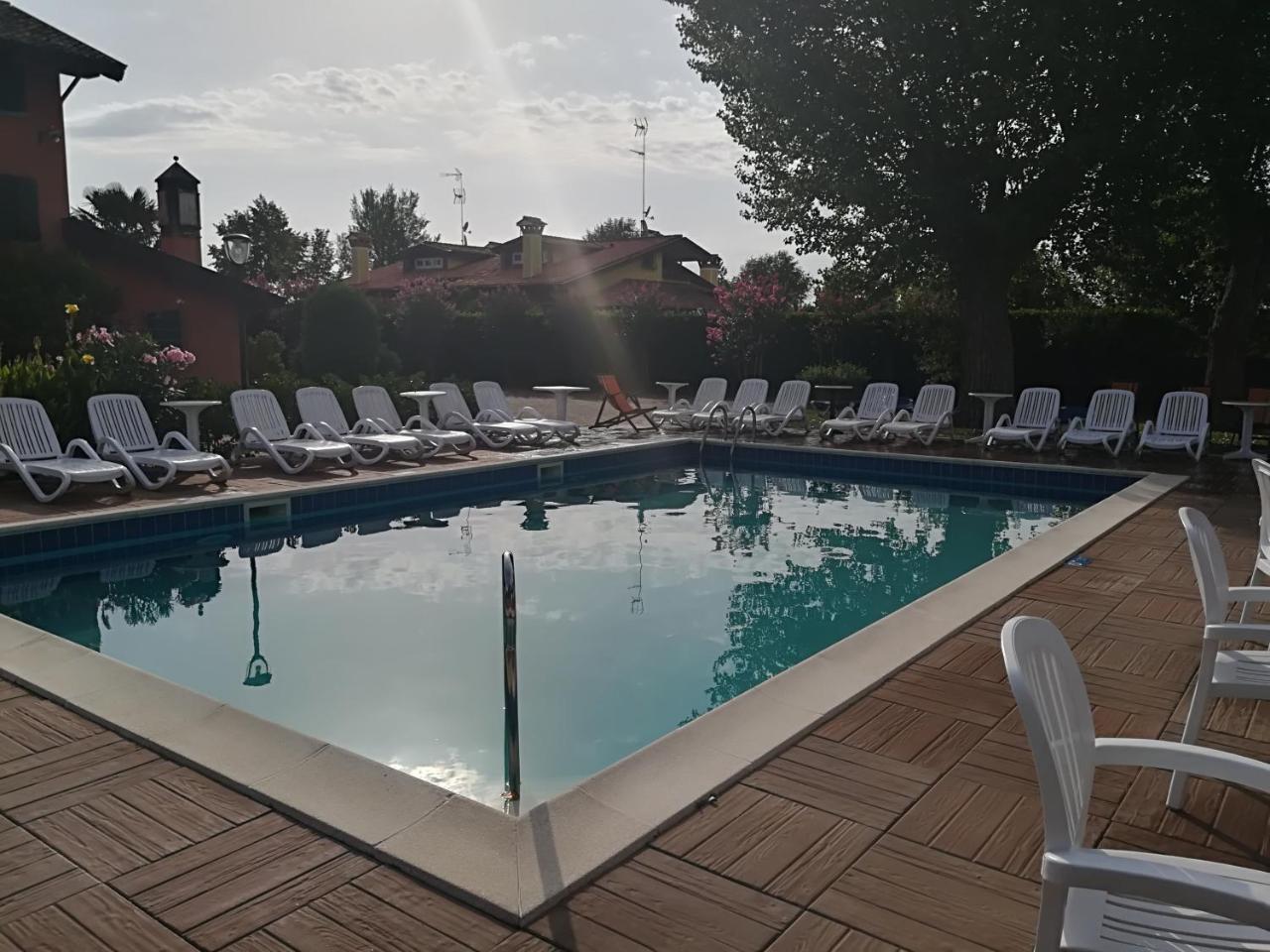 산 미켈레 알 타글리아멘토 Isola Di Wight B&B 외부 사진